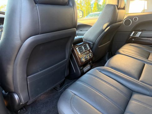 Used 2017 Land Rover Range Rover HSE AWD/4WD image 20