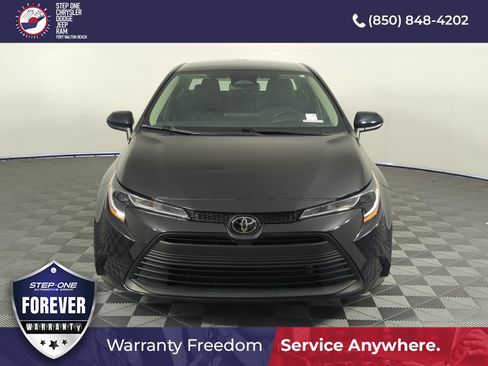 Used 2023 Toyota Corolla LE FWD image 9