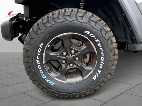 Used 2021 Jeep Gladiator Rubicon image 10