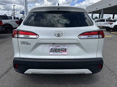 Used 2023 Toyota Corolla Cross L FWD image 6