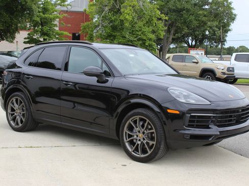 Used 2019 Porsche Cayenne AWD/4WD image 7