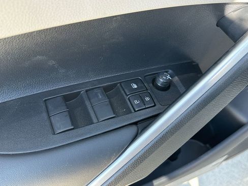 New 2026 Toyota Corolla Cross L image 14