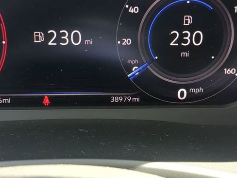 Certified 2022 Volkswagen Atlas SE image 32