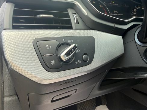 Used 2017 Audi A4 2.0T Premium w/ Audi MMI Navigation Plus AWD/4WD image 26