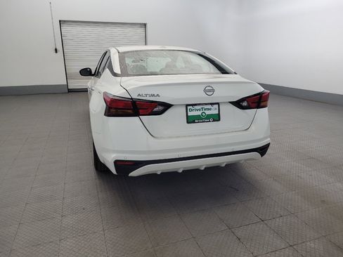 Used 2025 Nissan Altima 2.5 SV FWD image 6