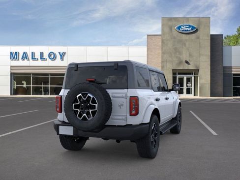 New 2026 Ford Bronco Outer Banks image 8