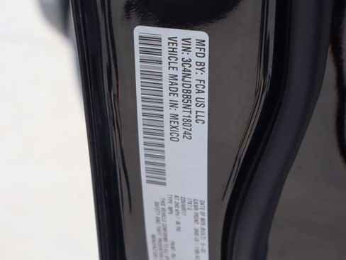 Used 2022 Jeep Compass Latitude AWD/4WD image 27