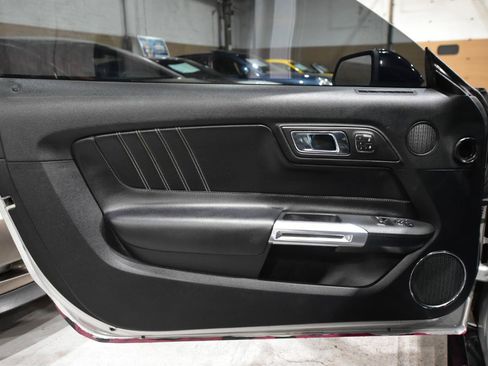 Used 2015 Ford Mustang GT Premium w/ Equipment Group 401A RWD image 9