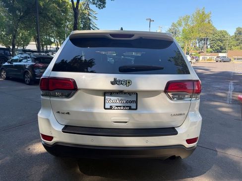 Used 2021 Jeep Grand Cherokee Laredo X AWD/4WD image 4