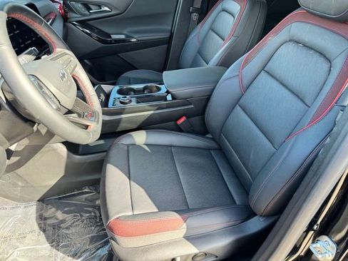 Used 2025 Chevrolet Equinox RS w/ Safety and Technology Package image 5