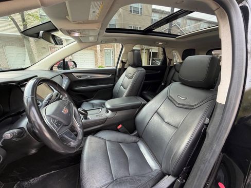 Used 2018 Cadillac XT5 Luxury image 10