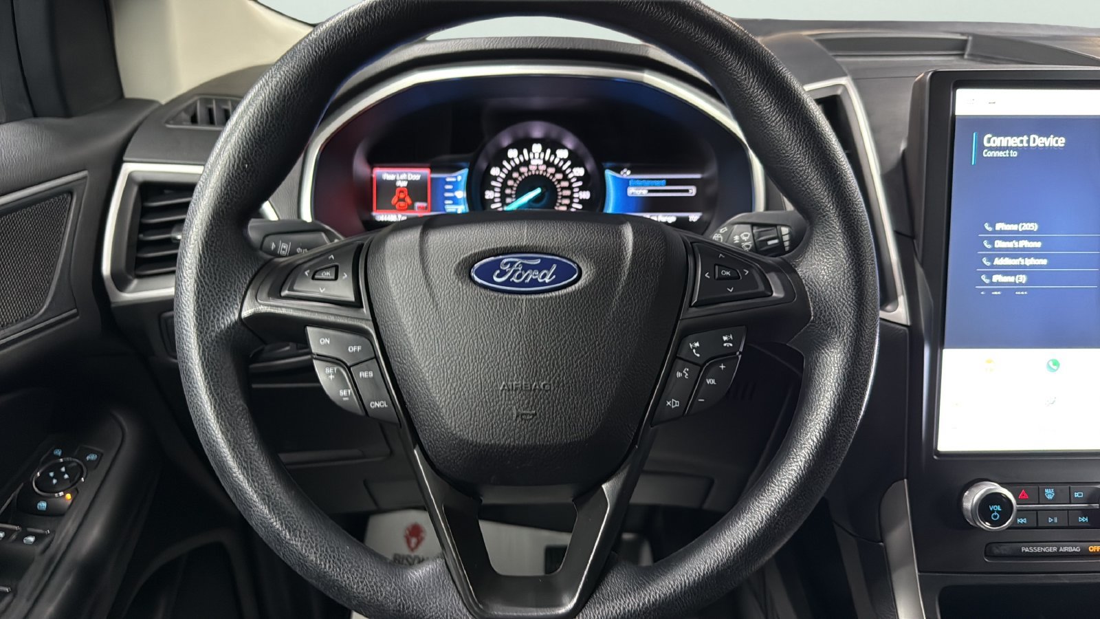 Used 2021 Ford Edge SE FWD image 14