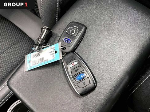 Used 2023 Subaru Forester Premium image 15