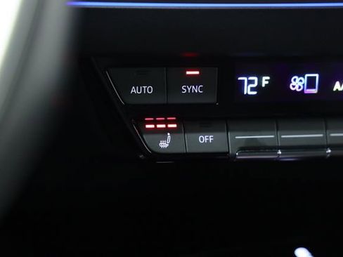 Used 2023 Audi Q4 e-tron Premium Plus w/ Premium Plus image 20