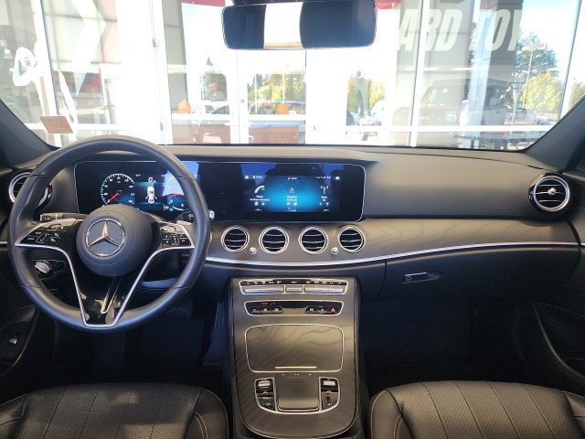 Used 2022 Mercedes-Benz E 350 4MATIC Sedan image 18