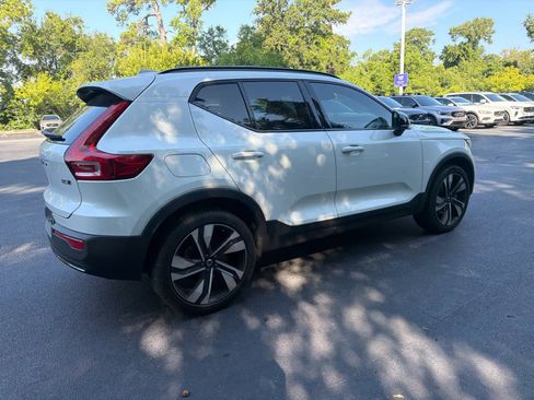Used 2024 Volvo XC40 B5 Plus w/ Protection Package Premier AWD/4WD image 15