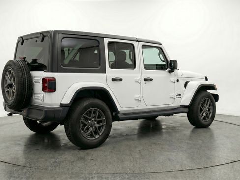 Used 2025 Jeep Wrangler Unlimited Sport AWD/4WD image 9