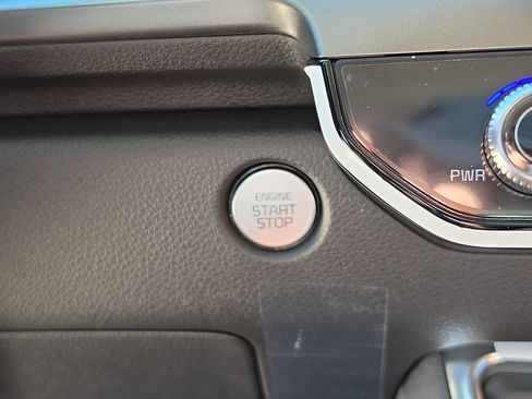 New 2027 Kia Carnival SX w/ Dark Edition Package FWD image 29