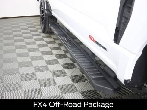 Used 2024 Ford F350 Lariat w/ Lariat Ultimate Package AWD/4WD image 18