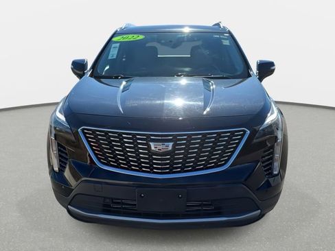 Used 2022 Cadillac XT4 Premium Luxury w/ Safety Alert Package image 2