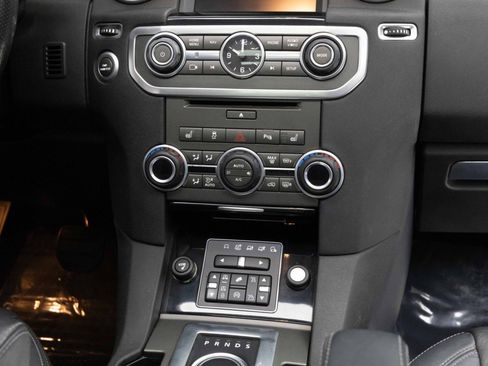 Used 2016 Land Rover LR4 HSE LUX AWD/4WD image 28