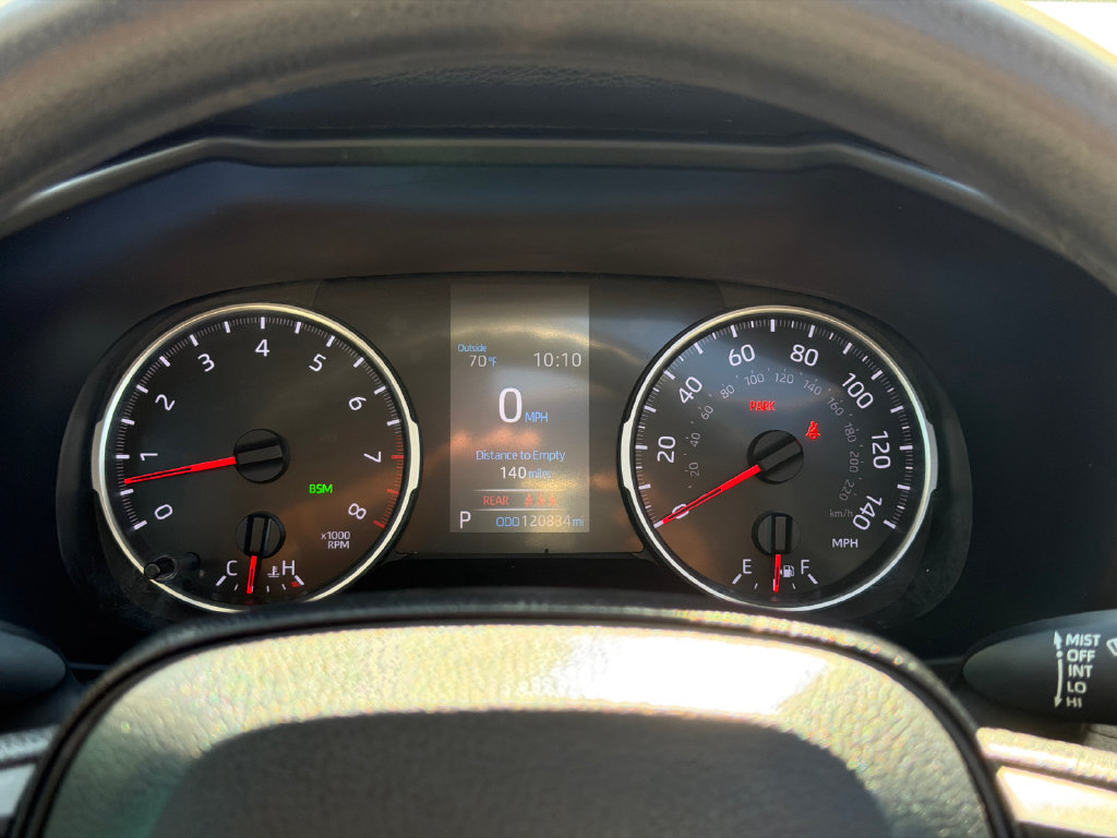Used 2021 Toyota RAV4 XLE w/ Convenience Package FWD image 31
