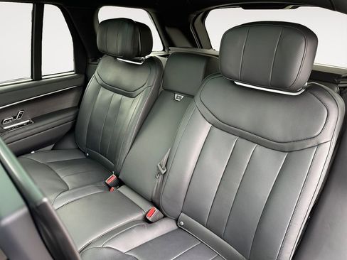Used 2025 Land Rover Range Rover Autobiography AWD/4WD image 13