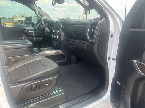 Used 2022 GMC Sierra 2500 Denali image 9