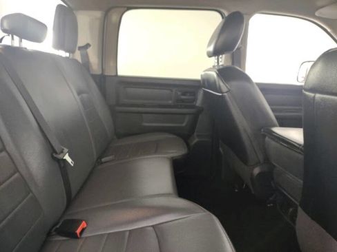 Used 2022 RAM 1500 Tradesman w/ Chrome Appearance Group image 15