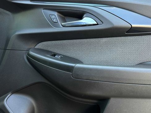 Used 2021 Chevrolet TrailBlazer LT w/ Convenience Package image 19