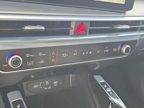 New 2025 Kia Sorento SX Prestige image 26