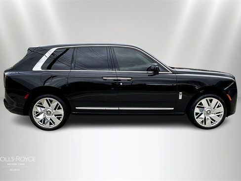 Certified 2025 Rolls-Royce Cullinan image 8