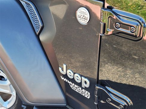 Used 2020 Jeep Wrangler Unlimited Sport S image 7