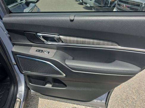 Used 2023 Kia Telluride SX Prestige AWD/4WD image 17