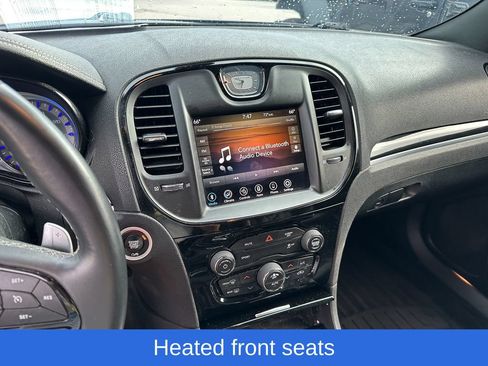 Used 2018 Chrysler 300 S AWD/4WD image 10