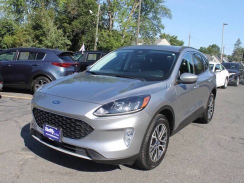 Used 2021 Ford Escape SEL image 4