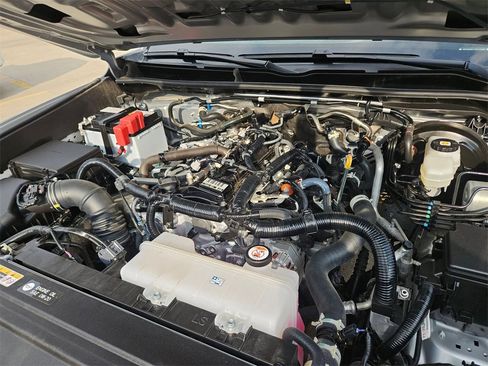 Used 2025 Toyota 4Runner SR5 image 23