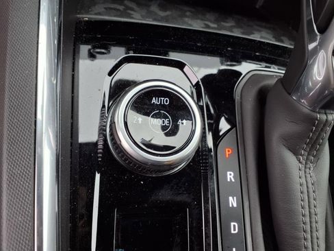 Used 2024 GMC Canyon Elevation w/ Convenience Package image 40