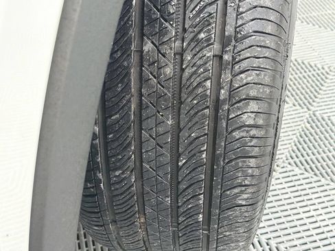 Used 2023 Cadillac XT4 Premium Luxury FWD image 21