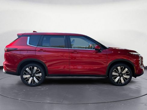 New 2026 Mitsubishi Outlander SE image 6