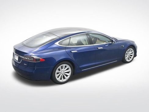 Used 2019 Tesla Model S Standard Range AWD/4WD image 27