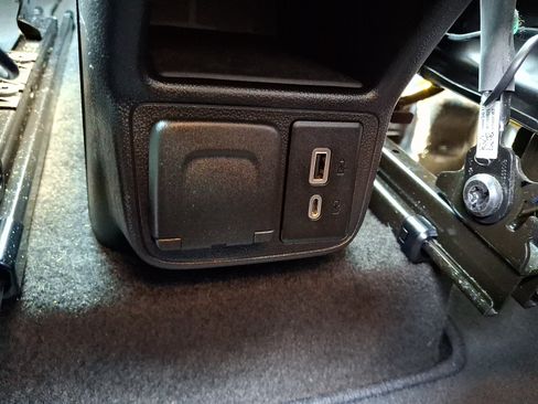 Certified 2021 Chevrolet TrailBlazer LT w/ Convenience Package FWD image 12