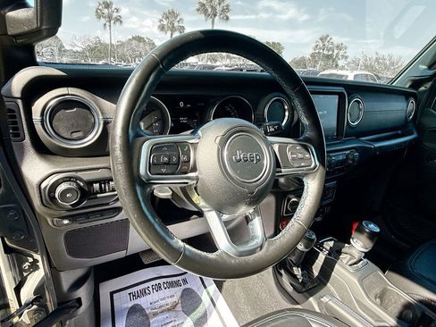 Used 2021 Jeep Wrangler Unlimited Rubicon 4xe w/ Steel Bumper Group image 12