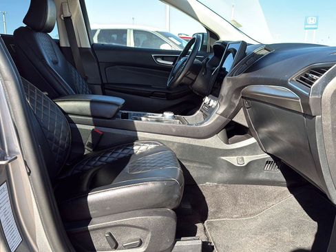 Used 2024 Ford Edge Titanium AWD/4WD image 37