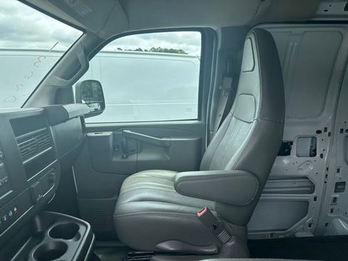 Used 2022 Chevrolet Express 2500 Extended w/ Driver Convenience Package image 13