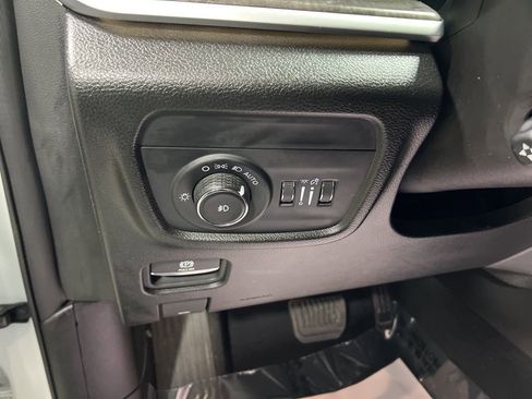 Used 2024 Jeep Grand Cherokee L Limited w/ Luxury Tech Group II image 26