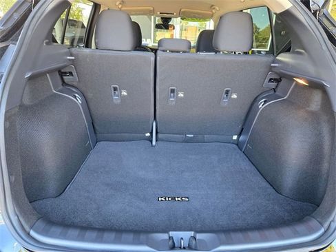 Used 2025 Nissan Kicks Play S image 21