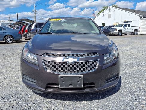 Used 2014 Chevrolet Cruze LT image 2