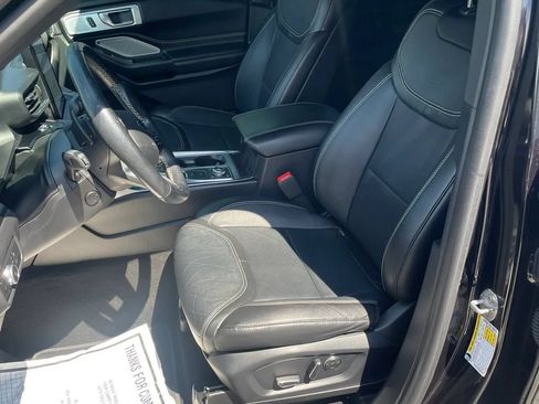 Used 2020 Ford Explorer ST w/ ST Street Pack AWD/4WD image 18