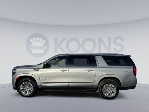 Used 2024 GMC Yukon XL Denali image 2